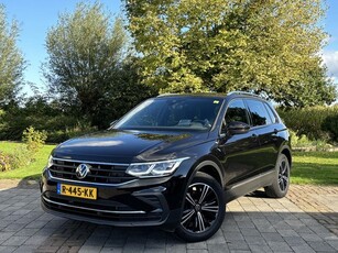 Volkswagen Tiguan 1.5 TSI 150PK DSG Trekhaak Digitaal