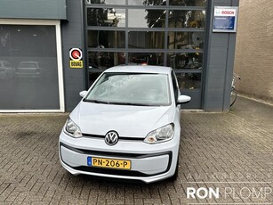 Volkswagen Up! 1.0 BMT move up! Metalic Wit / Airco/