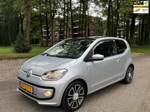 Volkswagen Up! 1.0 high up! BlueMotion PanoNaviAirco