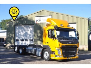 Volvo FM 370 6X2 2017. DYNAMIC STEERING. i-Shift. CHASSIS.