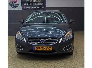 Volvo V60 1.6 T3 /2DE Eige/Dealer O.H/