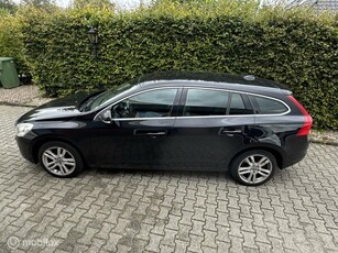 Volvo V60 2.0 D3 Summum Uniek nette en zeer goed