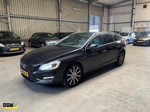 Volvo V60 PLUG IN HYBRID 2.4 D6 AWD Plug-In Hybrid Summum