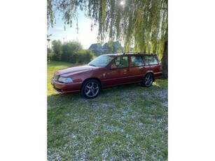 Volvo V70 2.3 R AWD