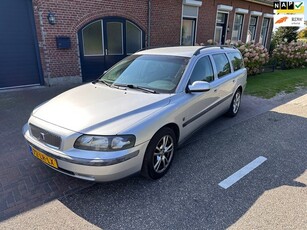 Volvo V70 2.4 Comfort Line apk t/m 28-09-2025