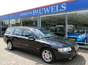 Volvo V70 2.4 D5 Kinetic, diesel, automaat, 2006, 449148 km