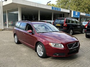 Volvo V70 2.5FT Aut Momentum Xenon BTW voordeel €500,-