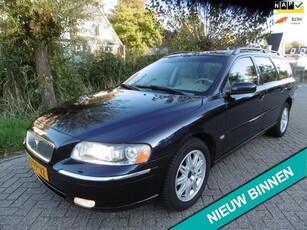 Volvo V70 2.5T Summum 210pk Automaat Navi Leder 1e eigenaar