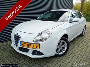 Alfa Romeo Giulietta 1.4 16V T Distinctive 170PK 6bak