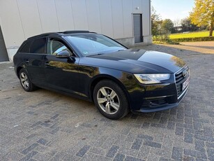 Audi A4 Avant 2.0 TDI Ultra ACC PDC Panorama