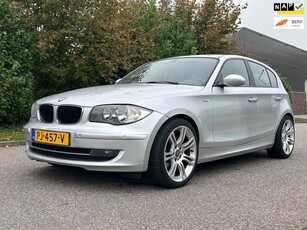 BMW 1-serie 118i Executive 5DR*Stoelverwarming*Airco*LM