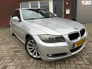 BMW 3-serie 318i Business Line / Leder / Navi / PDC / Cruise / Clima