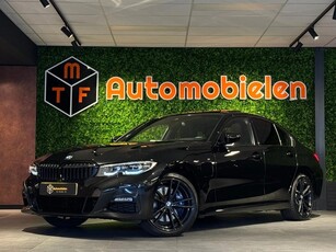 BMW 3-serie 330e eDrive M-PAKKETPANOHUDBLACKONBLACK