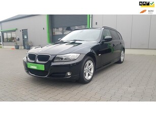 BMW 3-serie Touring 318i Business Line in nieuwstaat en