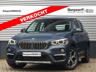 BMW X1 sDrive20i xLine - Trekhaak - Sportstoelen - Head-Up