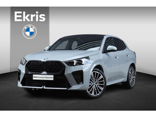 BMW X2 sDrive20i | M Sportpakket Pro | Panodak | Driving Assistant Plus | Parking Assistant Plus | Harman Kardon| Head-Up | Elektr. Voorstoelen | Iconic Glow