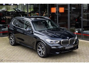 BMW X5 xDrive45e M-Sport Skylounge Volleder Merino BTW