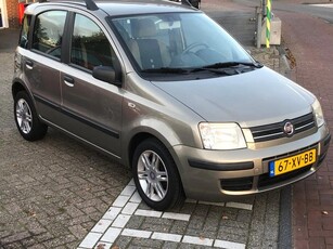 Fiat Panda 1.2 Emotion AUTOMAAT ! NW SCHAKELROBOT/ AIRCO/