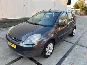 Ford Fiesta 1.3-8V Champion airco 5 deurs