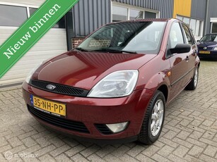 Ford Fiesta 1.4-16V Trend TREKHAAK!