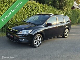 Ford Focus Wagon 1.6 Comfort Airco Pdc Navi Trekhaak