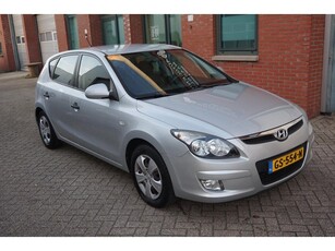 Hyundai I30 1.4i Active Airco, Lage km !