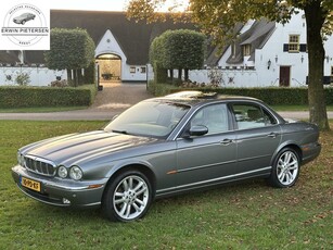 Jaguar XJ 3.0 V6 Executive NL auto NAP Dealer onderhouden