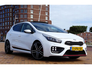 Kia Cee'd 1.6 GT 204pk Pano Recaro Navi 19 inch Nw staat!