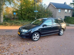 Škoda Fabia Combi 1.4-16V Elegance+ (bj 2007)