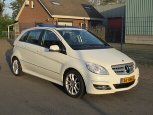 Mercedes-Benz B-Klasse 180 BlueEFFICIENCY Business Class