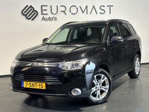 Mitsubishi Outlander 2.0 Intense+ Navigatie - 7Persoons -