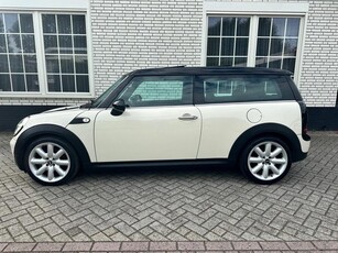 Mooie mini cooper 1.6 clubman 2009 .pano 17 inch.LEES TEKST