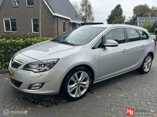 Opel Astra Sports Tourer 1.6 Turbo Cosmo