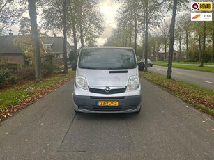 Opel Vivaro 2.5 CDTI L2H1