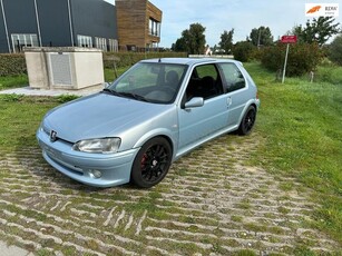 Peugeot 106 1.6-16V GTI