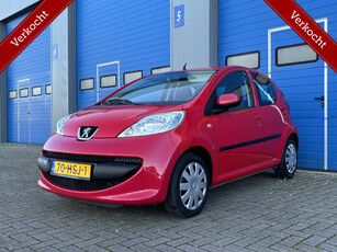 Peugeot 107 1.0-12V Sublime, 5 Deurs, elektrisch pakket !