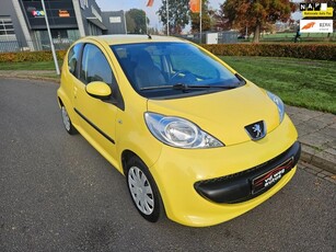 Peugeot 107 1.0-12V XR nieuwe apk