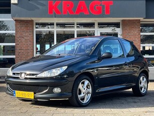 Peugeot 206 XS Pack 1.4 89 pk - airco - cruise - lichtmetaal