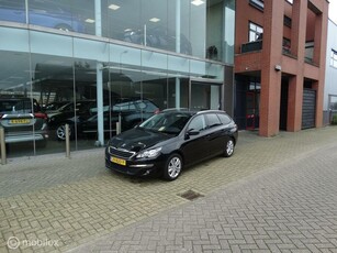 Peugeot 308 SW 1.2 PureTech Executive Panorama / VERKOCHT