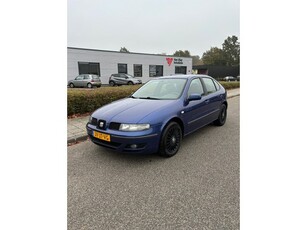 Seat Leon 1.6-16V Stella AIRCO