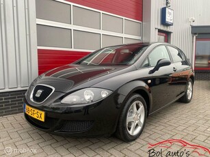 Seat Leon 1.6 Reference airco / lmv Nieuwe apk!