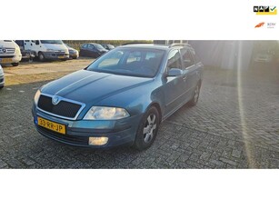 Skoda Octavia Combi 2.0 TDI Elegance Automaat