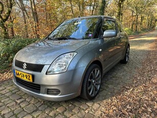 Suzuki Swift 1.3 GLS nette auto (bj 2006)