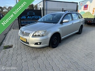 Toyota Avensis Wagon 1.8 VVTi Luna Business