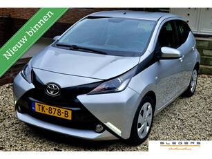 Toyota Aygo 1.0 VVT-i x-nav Camera Cruise Controle Navigatie