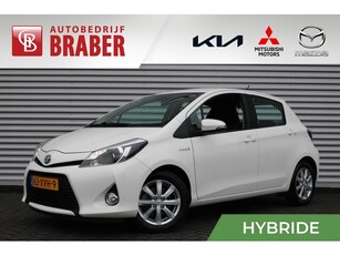 Toyota Yaris 1.5 Full Hybrid Aspiration 15