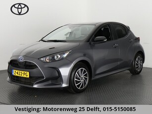 Toyota Yaris 1.5 HYBRID BI-TONE AUTOMAAT NAVIGATIE