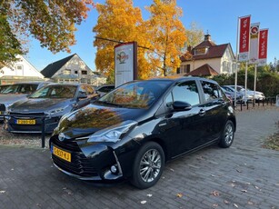 Toyota Yaris 1.5 HYBRID DYNAMIC / NAVI-CARPLAY CAMERA LM-VELGEN CRUISE