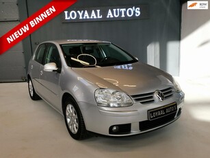 Volkswagen Golf 1.6 FSI Sportline