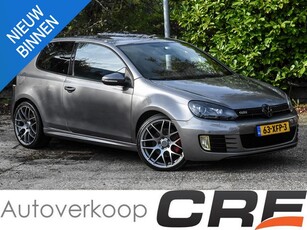 Volkswagen Golf 2.0 GTI / sportonderstel / sportuitlaat /